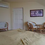 Balatonalmadi, Matyas Kiraly Nyaralo Balatonalmadi