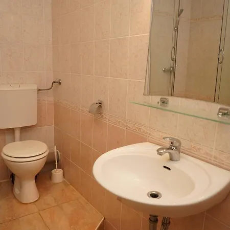 Balatonalmadi, Matyas Kiraly Nyaralo Apartament *