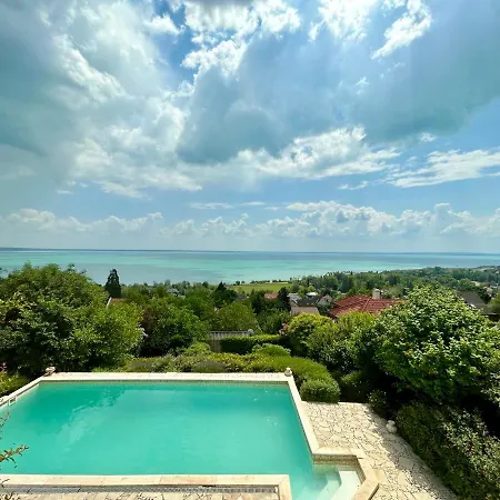 아파트 Balatonalmadi, Matyas Kiraly Nyaralo 발라톤알마디